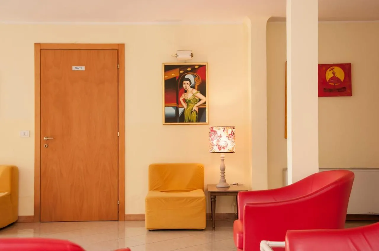 ***  Hotel Rugantino Cesenatico İtalya